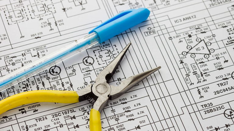 Fonte de alimentação regulada de 12V e 5A