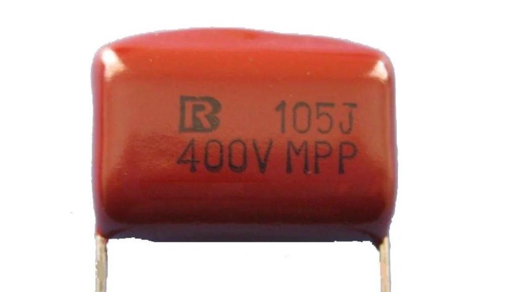 Capacitores de Polister